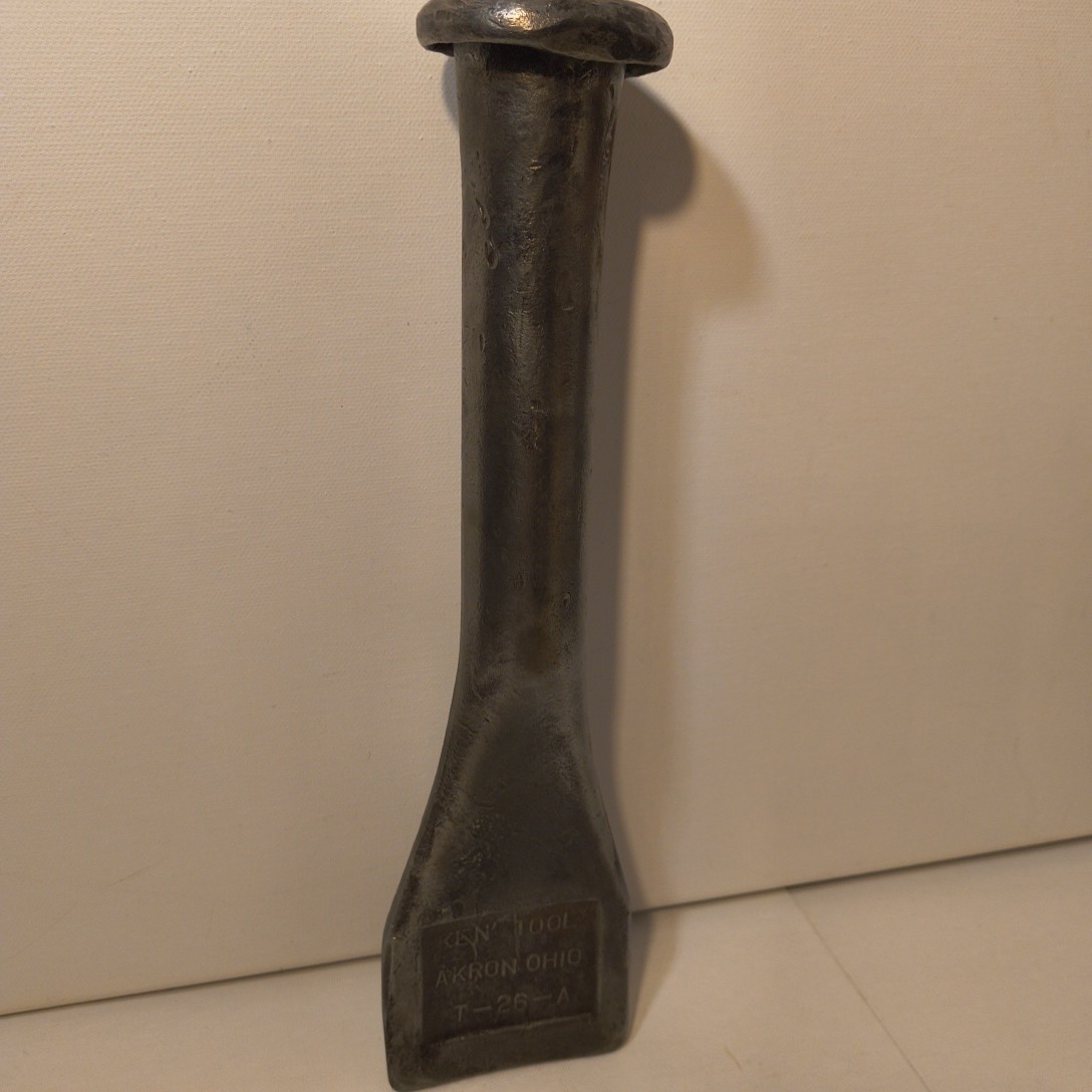 Vintage Ken Tool AKRON OHIO T-26-A Bead Breaker 11″ Long Heavy Duty Made In USA