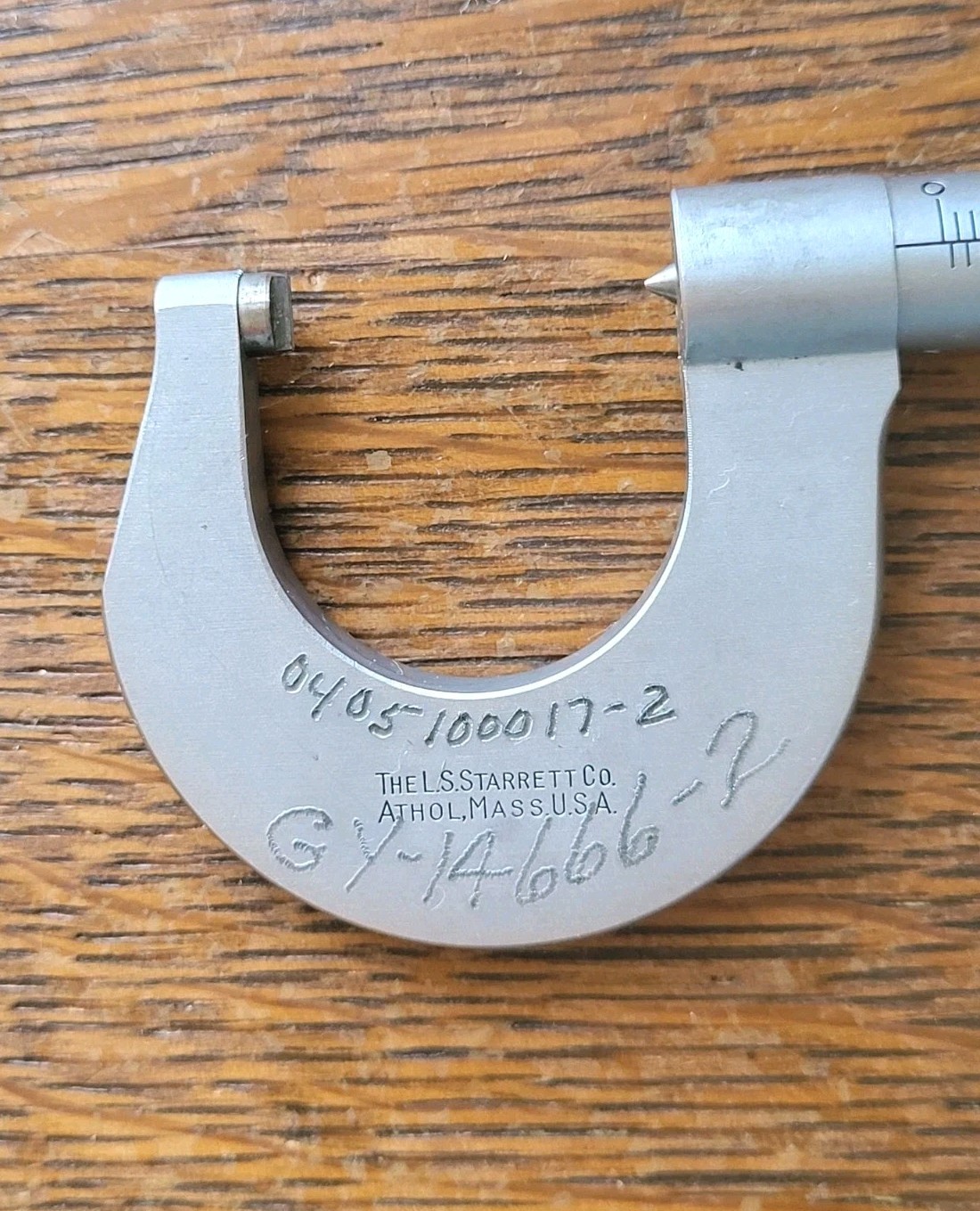 Starrett No. 575MCP Screw Thread Micrometer 0-25mm (Metric) 1.25-1.75P w/Wrench