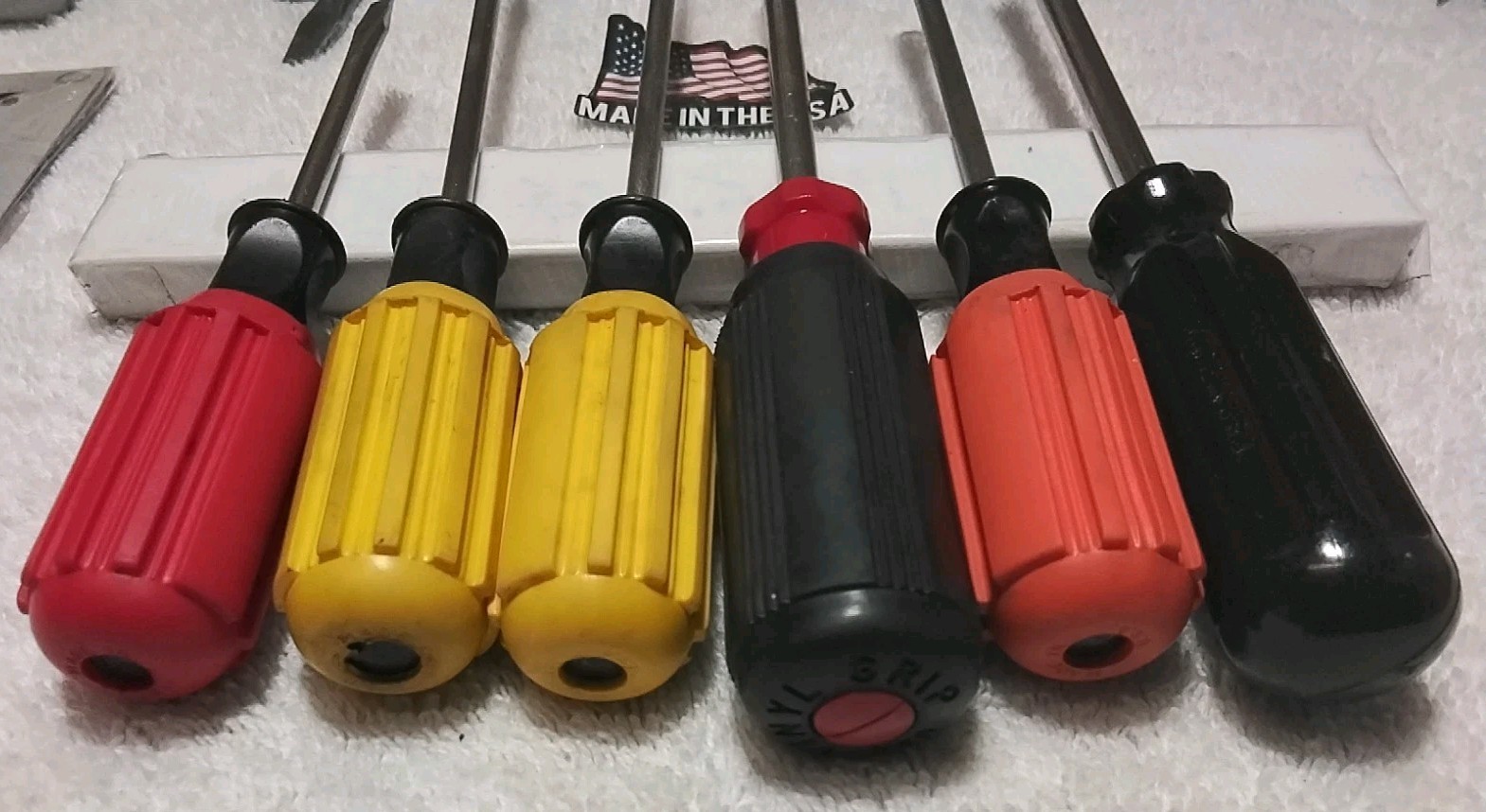 6pc USA-MADE VINYL SOFT RUBBER GRIP & PLASTIC HANDLE ASSORTED SIZES SCREWDRIVER