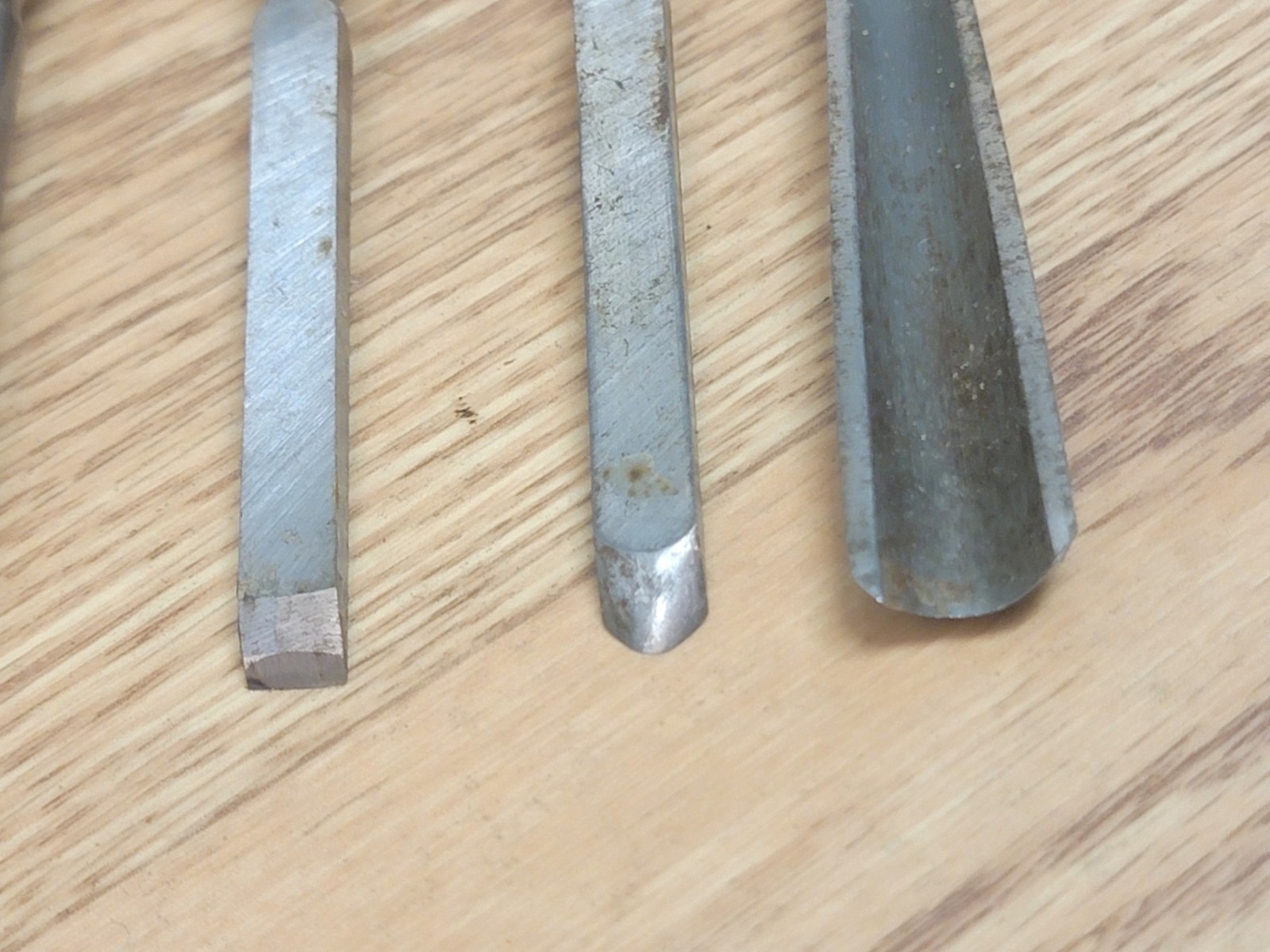 Vintage Unbranded 6 Piece 8″ Length Wood Carving Chisel & Gouge Set Great Shape