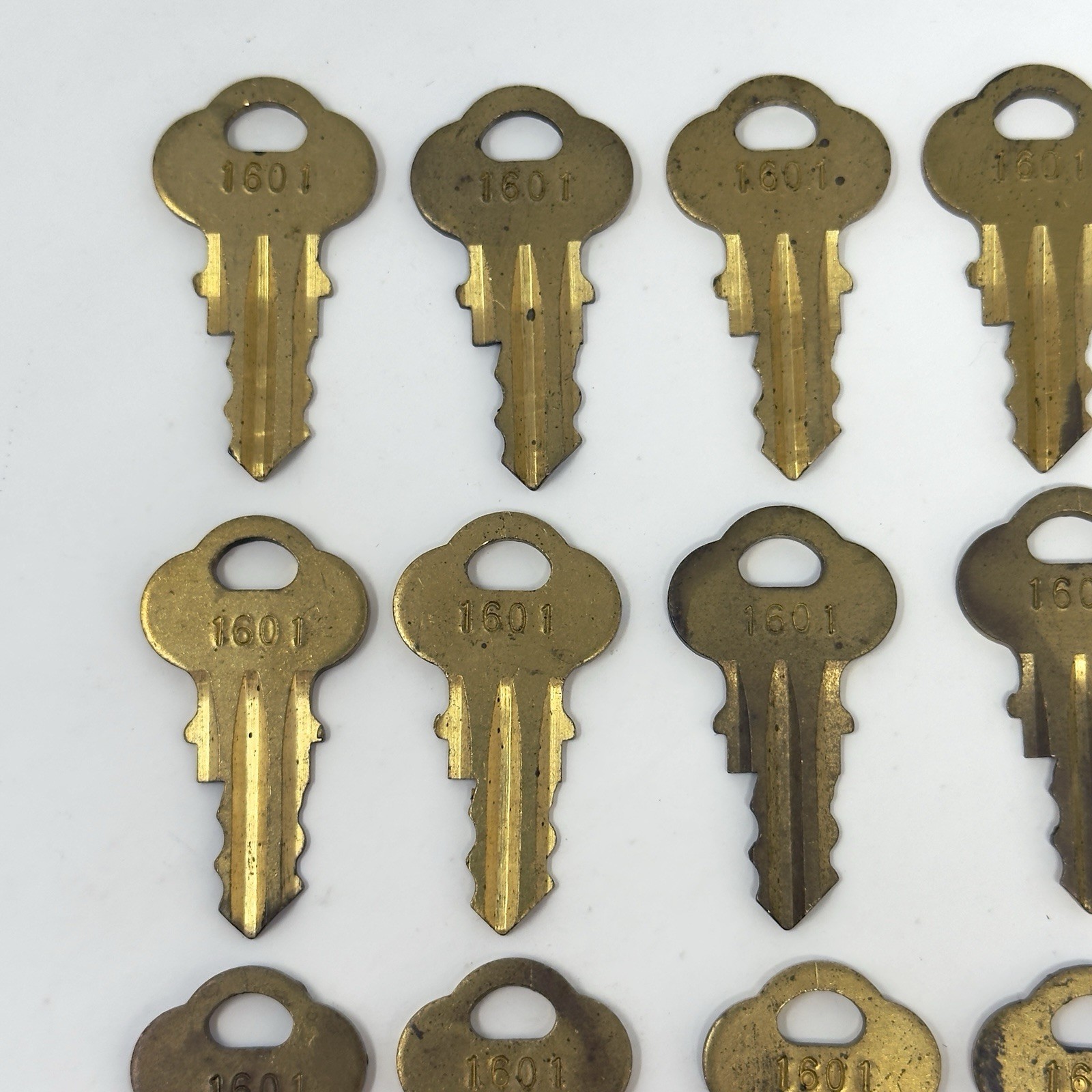 Lot of 20 Vintage Chicago Lock Co. USA #1601 Vending Machine Arcade Machine Keys