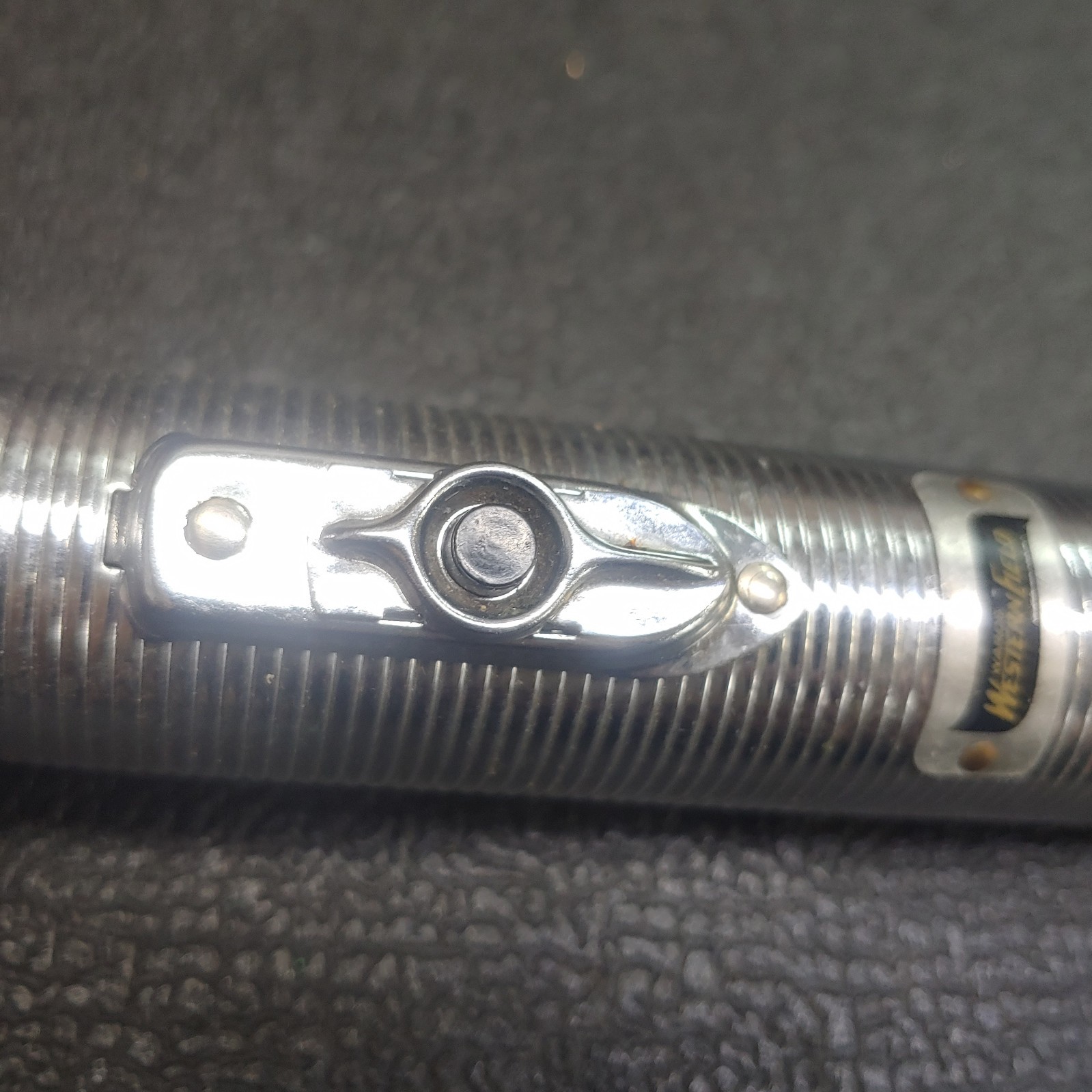 Wards Western Field Flashlight 6” CHROME Metal Hanging Loop 2 C Battery Vintage