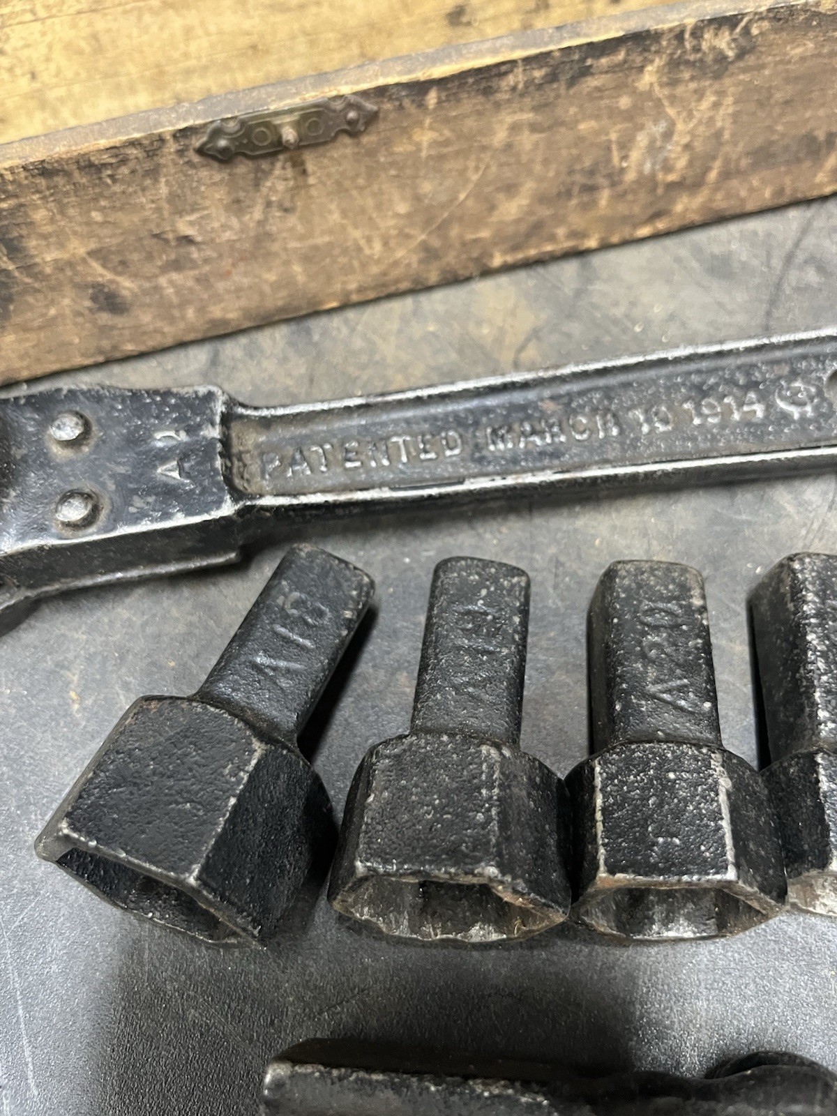 Antique Vintage Chicago Mfg. No. 60 Tool x Wrench Kit