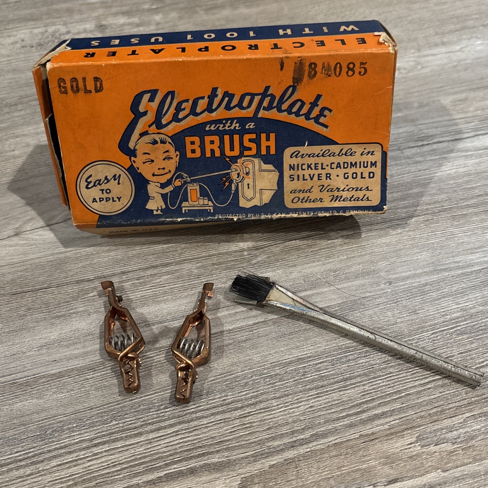 Vintage Electroplate w A Brush, Made In USA, 2 Gold Mueller Clips, Collectible