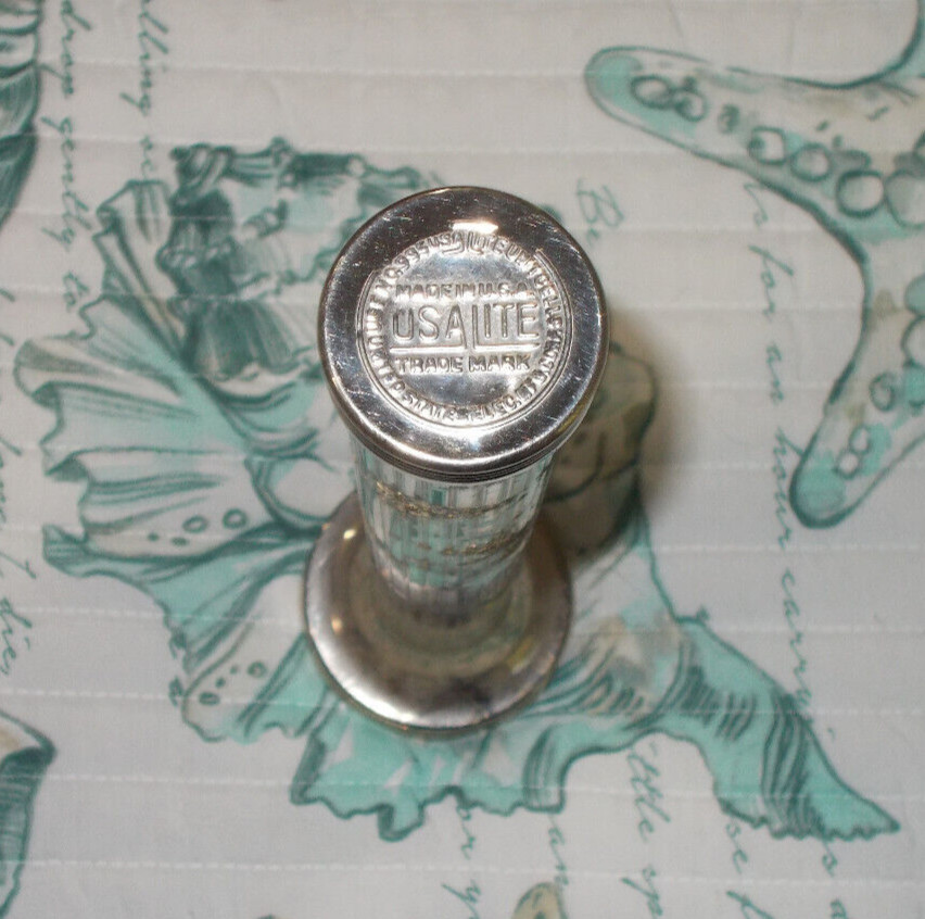 RARE VINTAGE 1950s USALITE USA LITE LARGE 14″ METAL FLASHLIGHT WORKS MADE IN USA