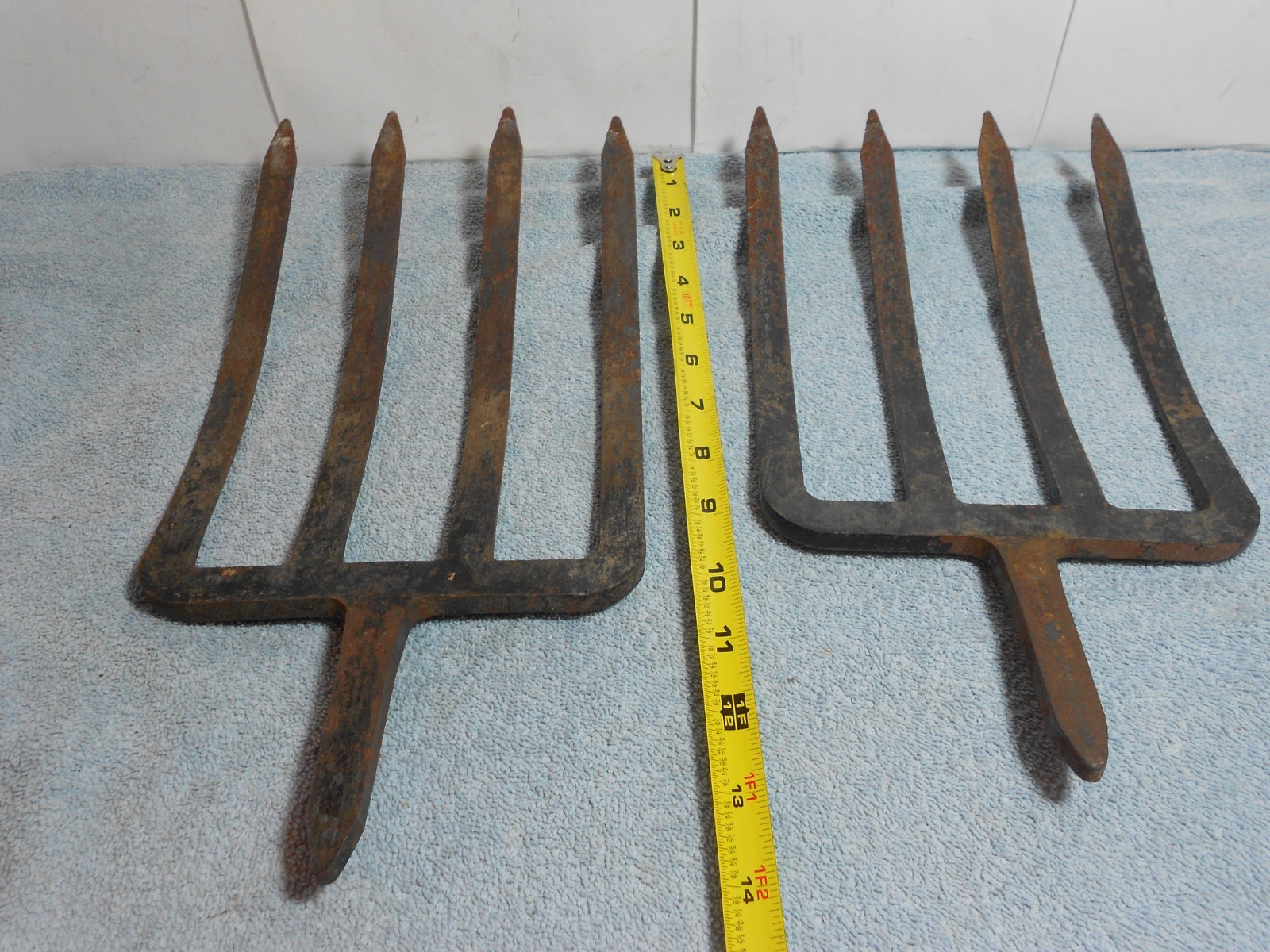 2 ANTIQUE HEAVY CAST METAL PITCH FORK TOOL HEADS AUSTRIA 13×6 in – 14×6 in -L519