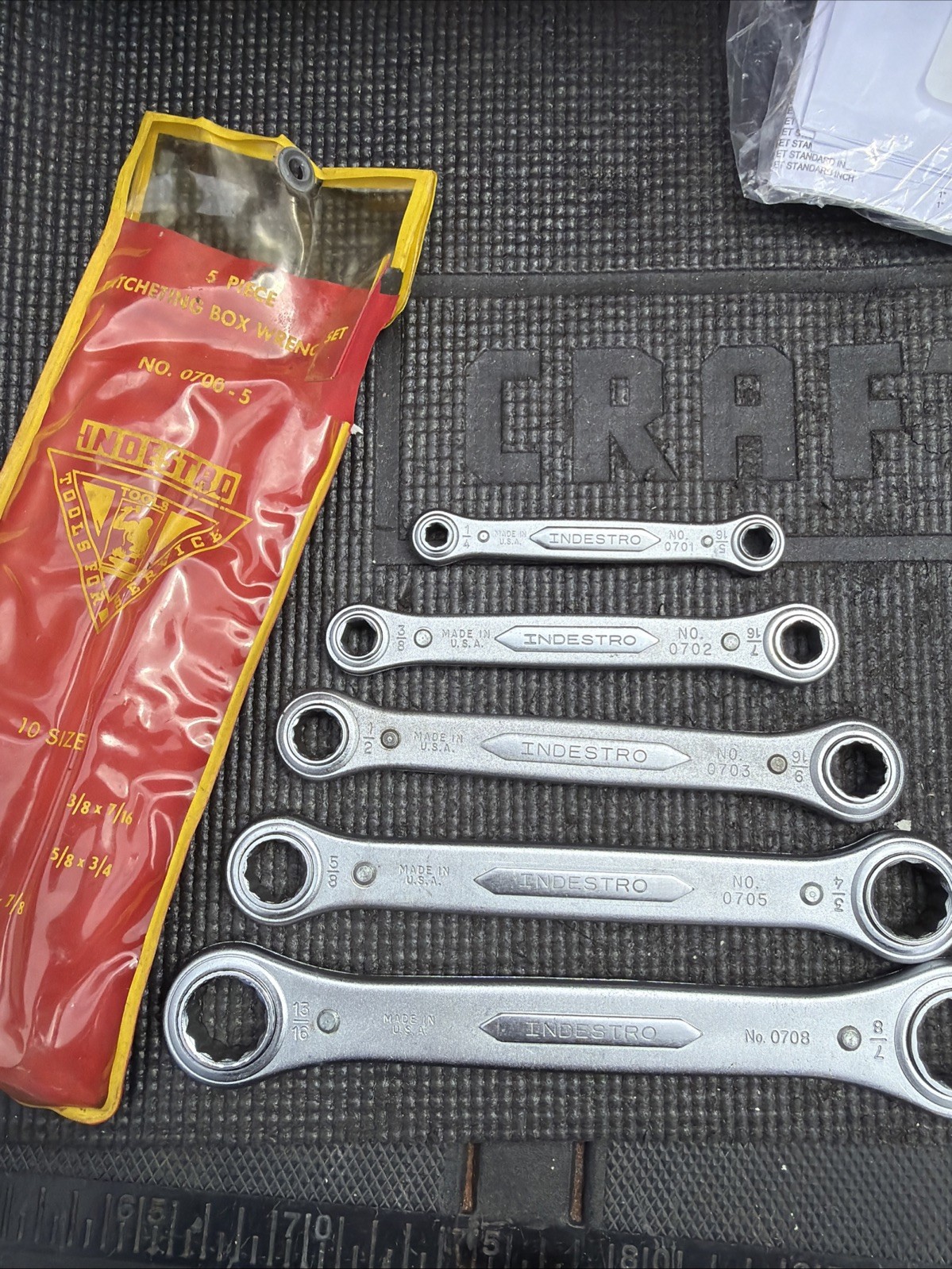Rare Indestro Tools 5pc Ratcheting Box Wrench Set W Holder 0700-5 USA Nos SAE