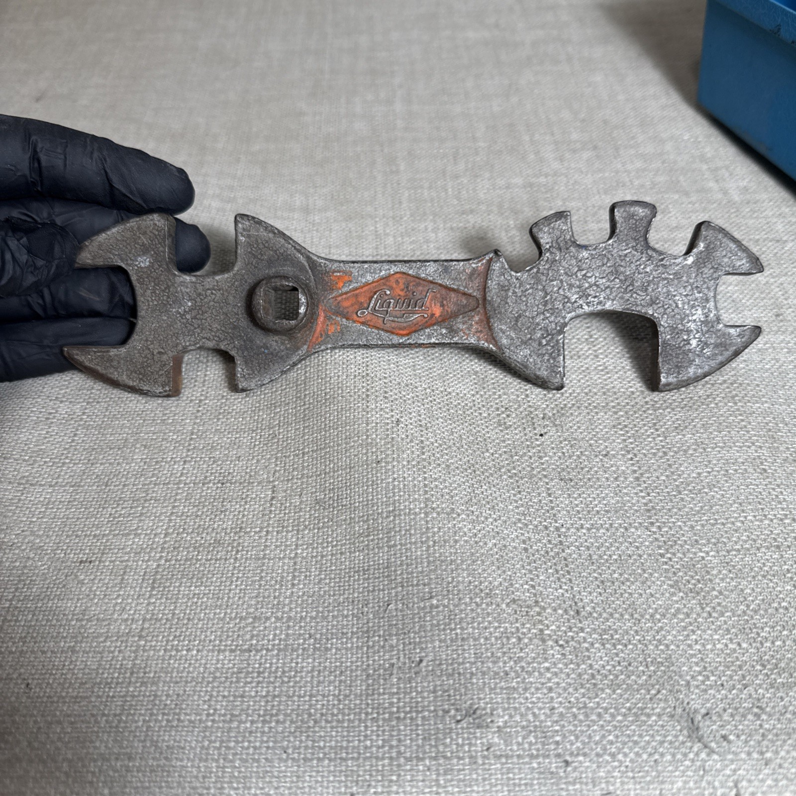 vintage Liquid LQ913 multi-size oxygen / acetylene welding tank wrench