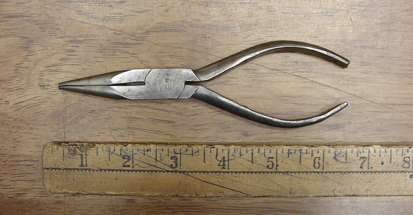 Old Used Tools,Vintage Premier Needle Nose Pliers,6-1/4″,W/Owner’s Notches