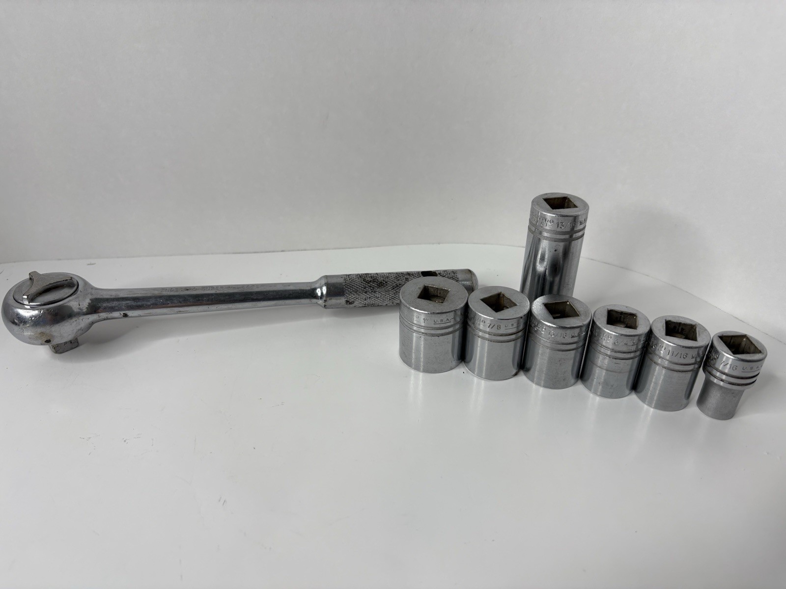 Indestro Super 3275 10″ Long 1/2″ Drive Knurled Handle Ratchet USA w/ SOCKETS!!