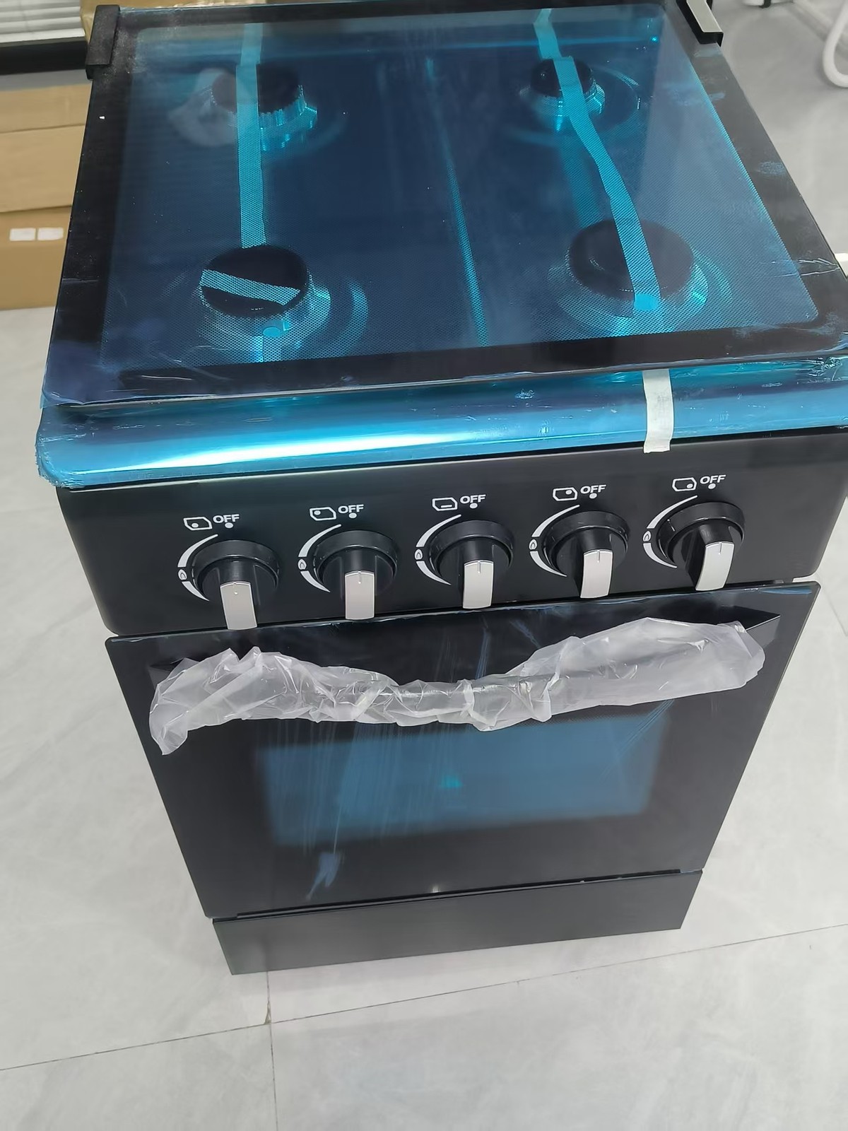 20″ LPG Gas Stove Free Standing Equipped with 4 coil burners with 60L Oven