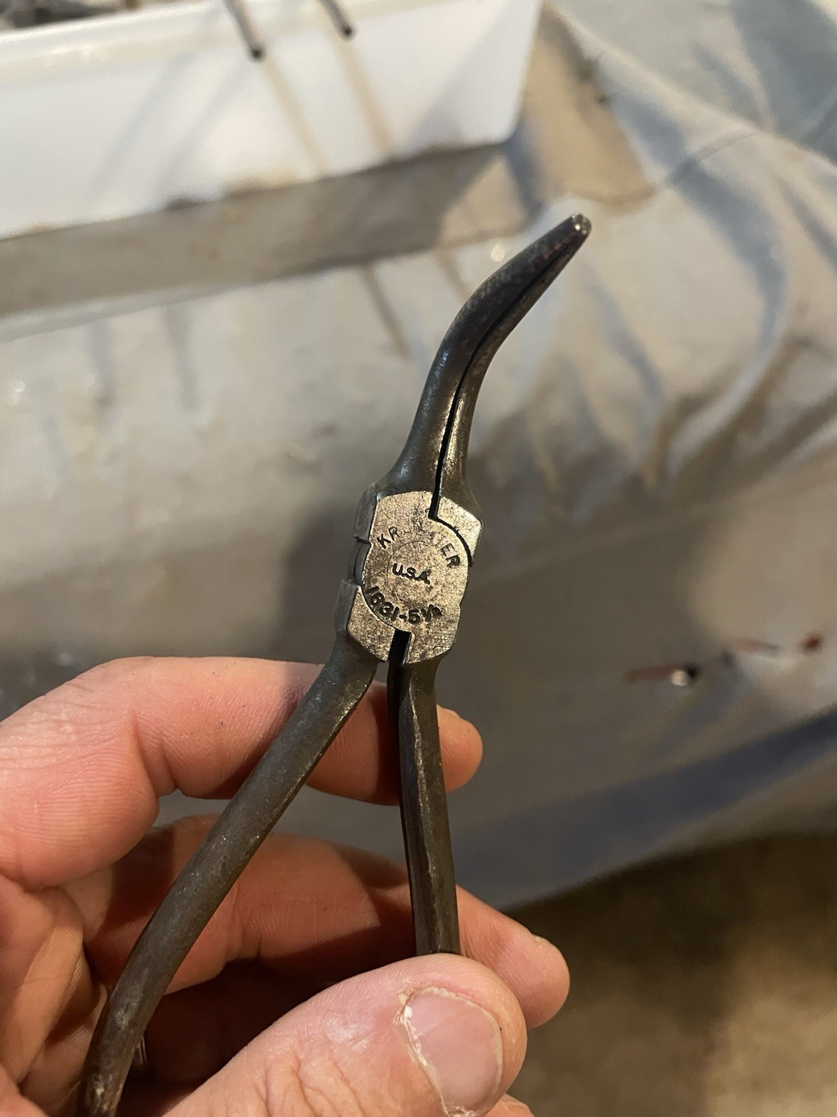 KRAEUTER 1831- 5 1/2 BENT NOSE PLIERS