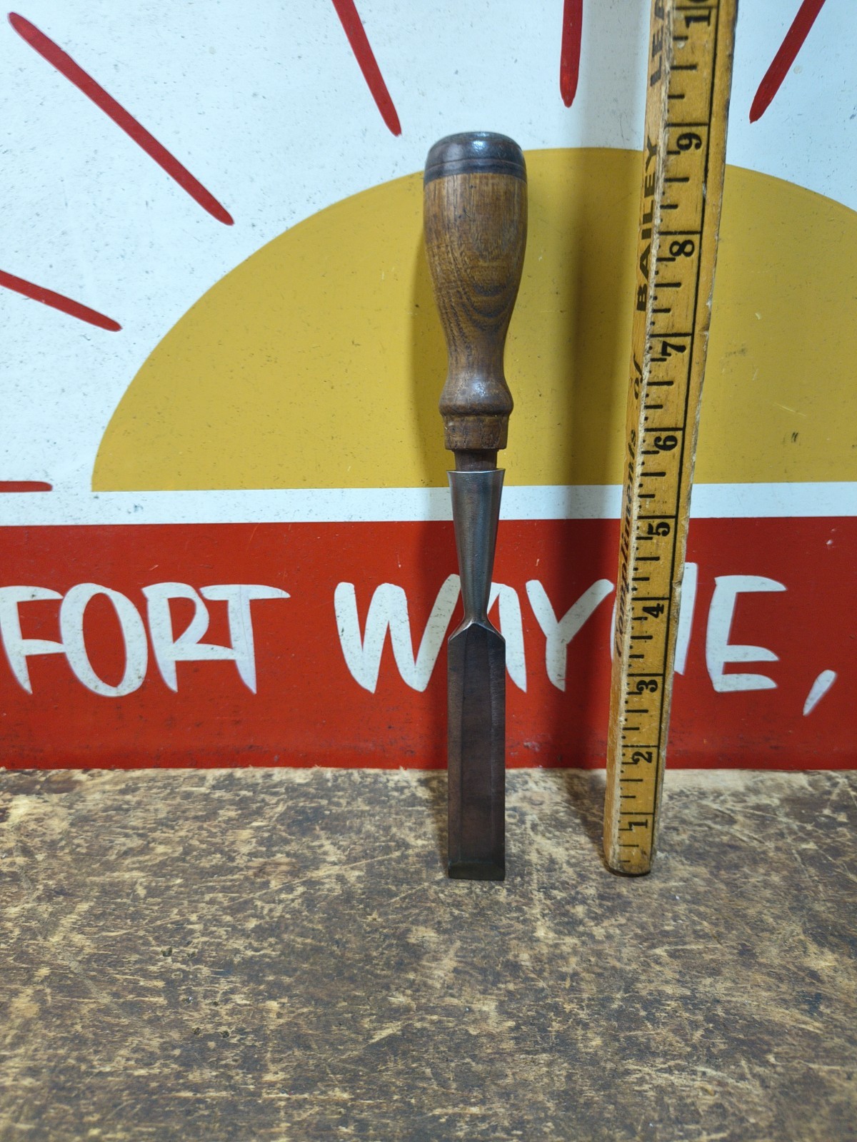 Vintage Unmarked 3/4″ Chisel Bevel Edge Wood Handle Socket Chisel