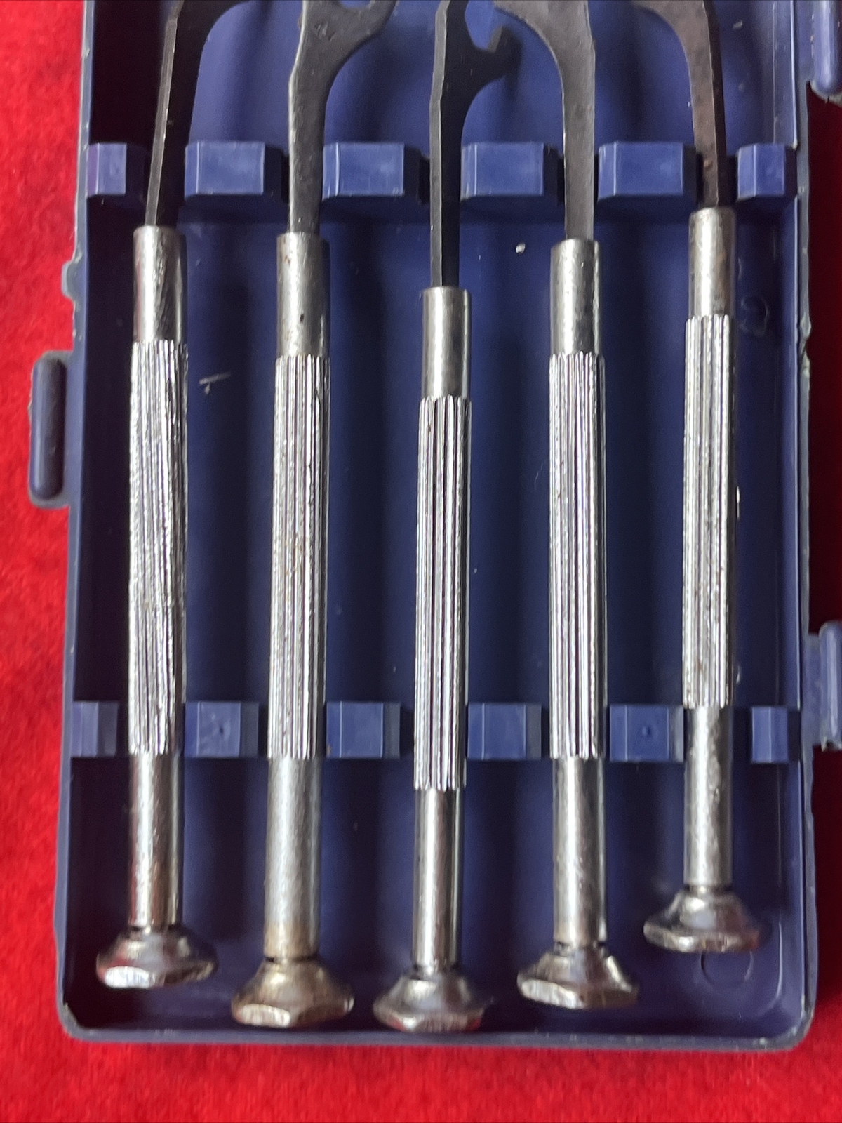 VINTAGE MINIATURE PRECISION WRENCH SET OF 5 w/ CASE (t63)
