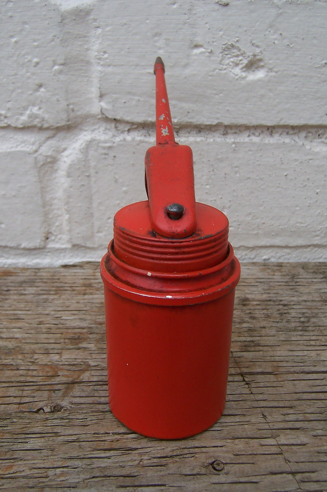 VINTAGE WESCO RED CLASSIC SMALL OILER OIL TOOL GARAGE WORKSHOP