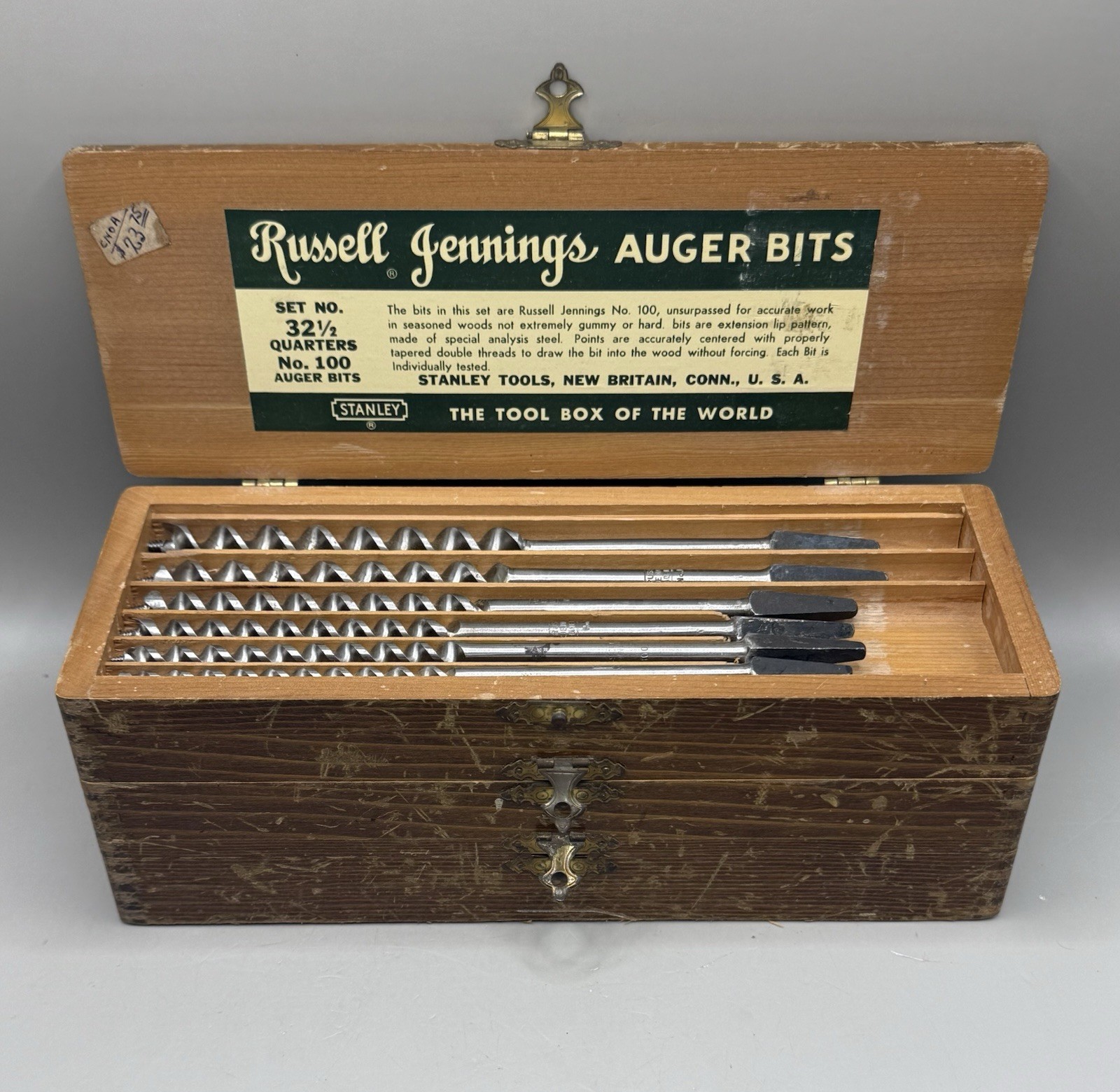 STANLEY RUSSELL JENNINGS No. 100, 12 Auger Bit Set 32 1/2 Qtrs, 3-Tiered Box