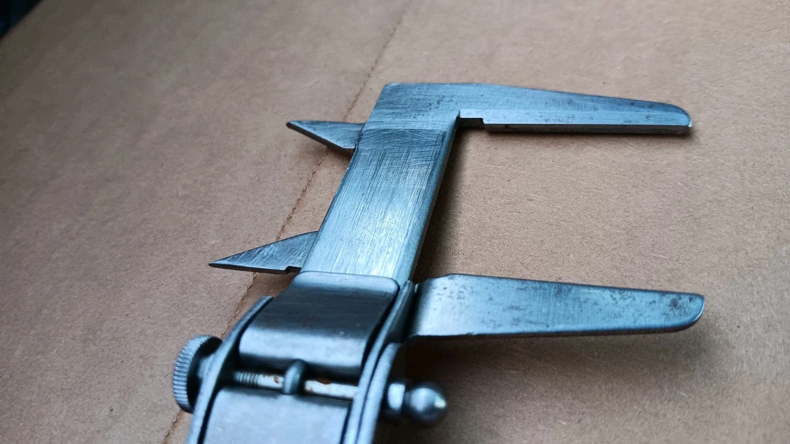 Globemaster 5955 Workshop Caliper Outside Inside Depth Vernier Reading Spain