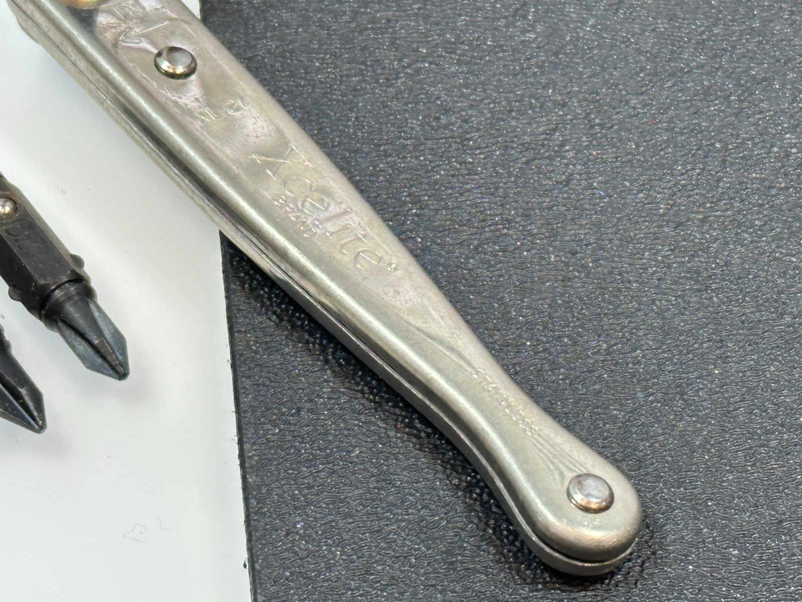 XCELITE Tools USA (NOS) 1/4 Inch Hex Bit Ratchet No. XL-27 w/ 3 Phillips Bits