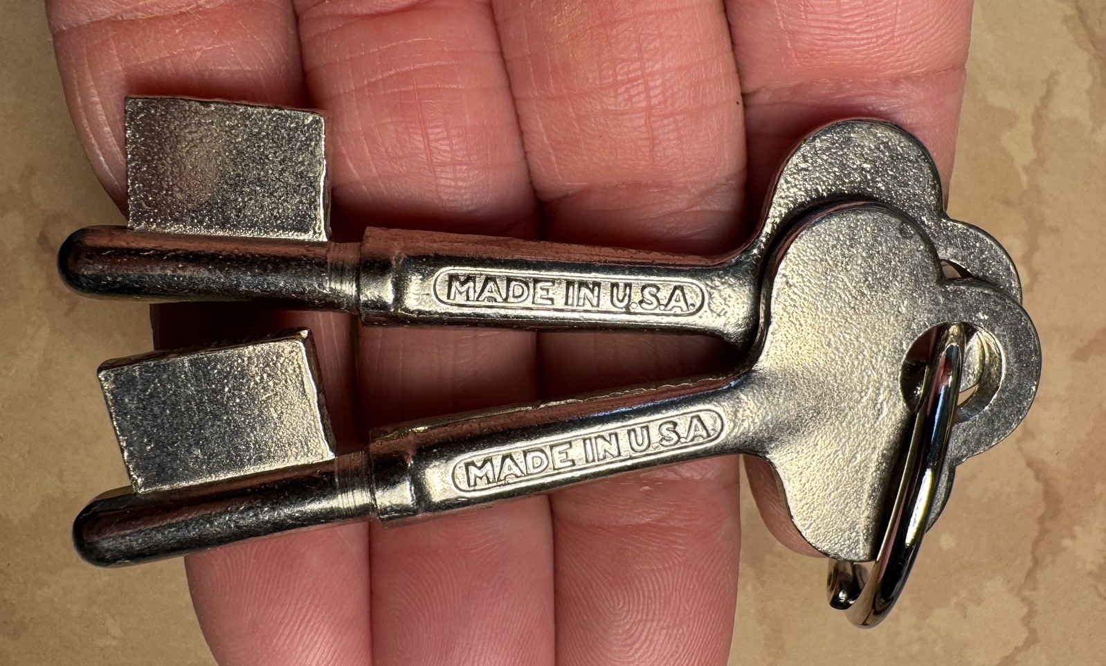 🌿 🗝️ 2 Vintage NOS Yale BLANK Skeleton Keys W/ Wedge bit