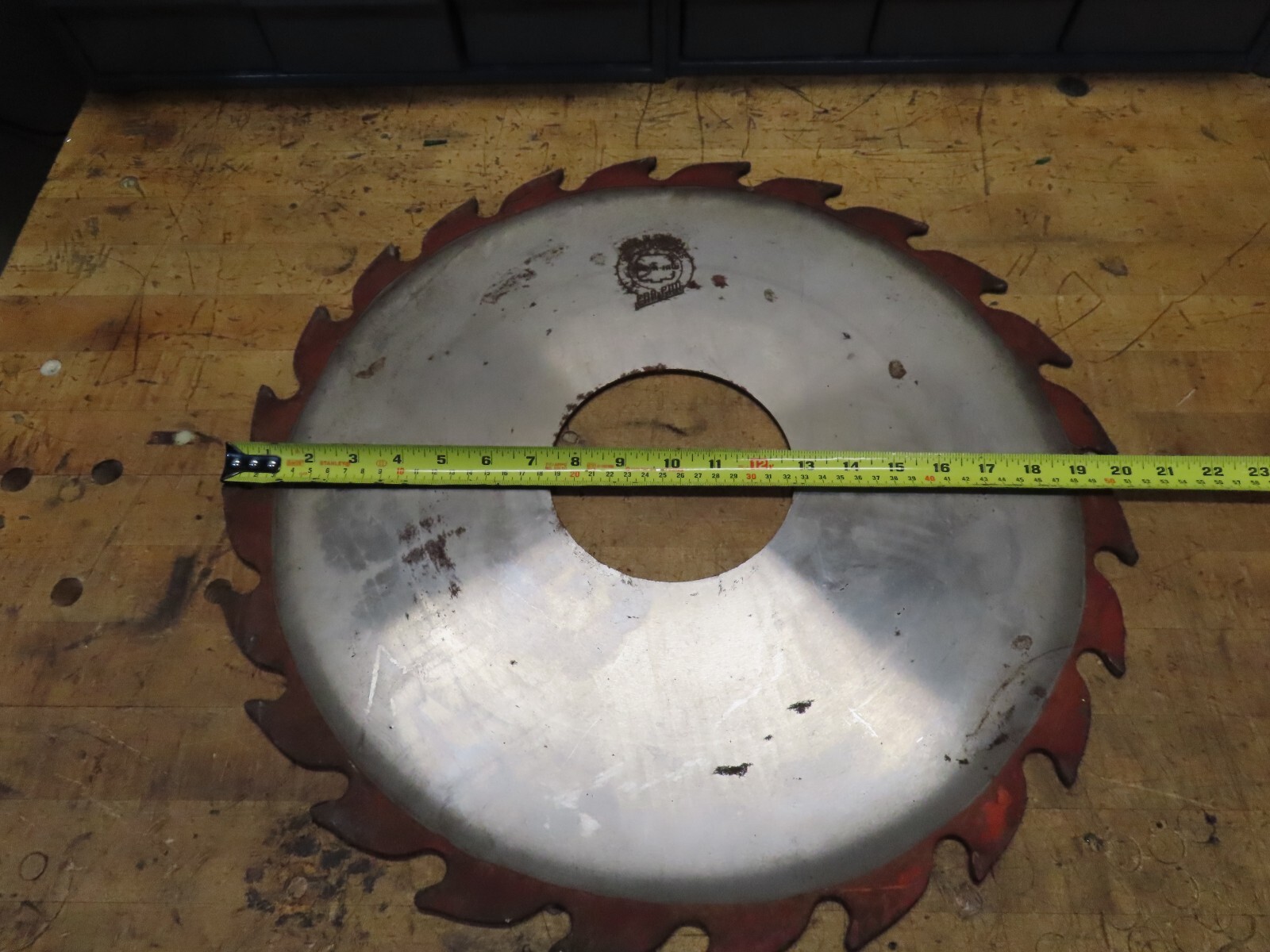 Vintage CanCar Chip-N-Saw 20″ sawmill saw blade 24 carbide teeth 5-1/2″ arbor