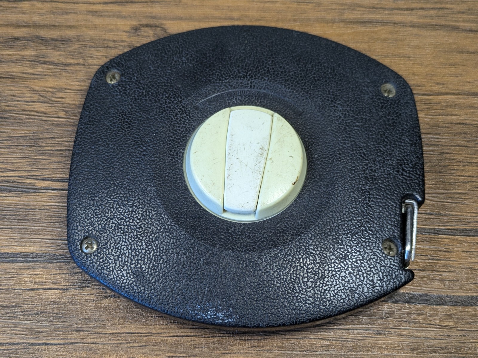 Vintage – Stanley 100′ Tape Measure 34-500, Wind Up, White & Black